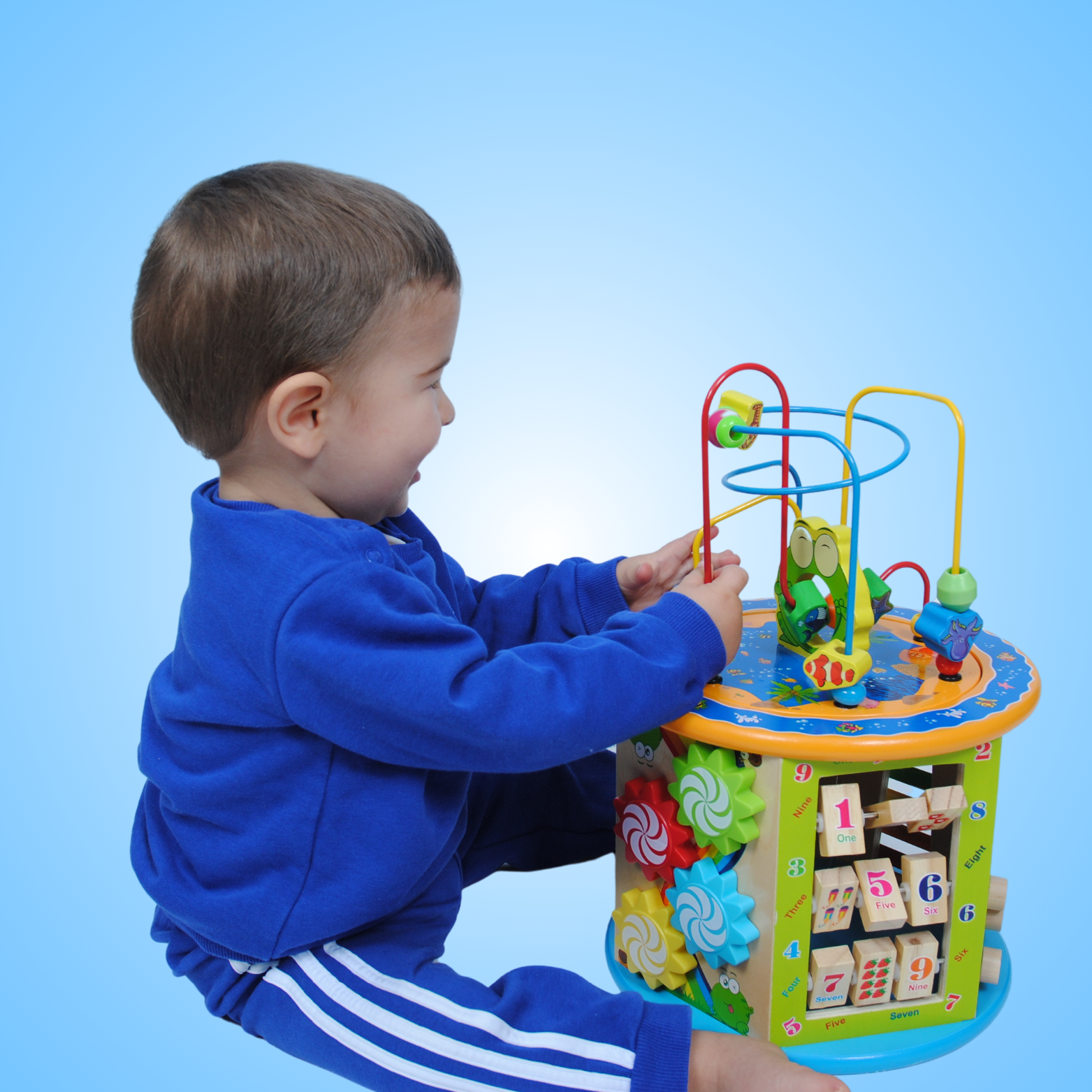 Montessori 8-in-1 activity cube